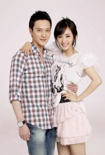 杨幂冯绍峰合拍宫成经典cp男方殷勤追爱连女方妈妈也想撮合