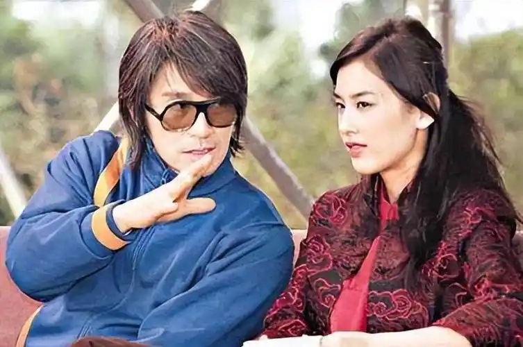 黄圣依的豪门上位史:身份被藏了8年,如今两个儿子一年2亿零花钱_杨子