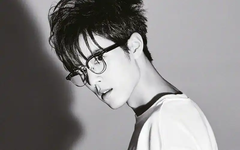 肖战超帅写真图片桌面壁纸