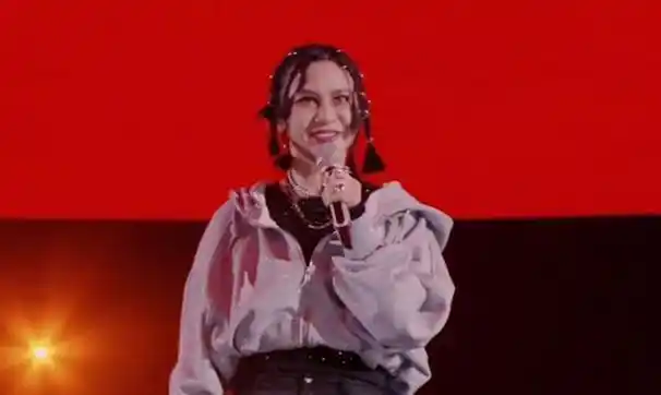 《浪姐5》初舞台惊喜多:第一众望所归,3大黑马亮眼,超女撑门面