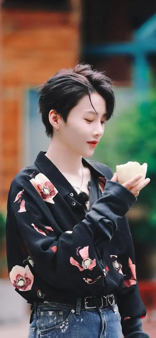 0829私人小楼楼刘雨昕打卡吧吃货团刘雨昕你好生活