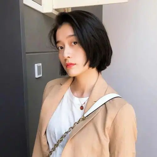 女头张雪迎图源wb