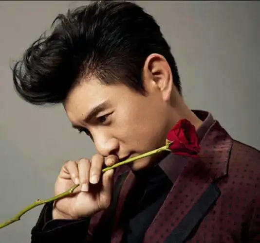 男明星头发造型新闻_演员的飞机头造型,李现的青春造型,还有黄子韬的