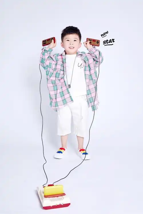 摄影师_康康的儿童摄影作品《五岁男宝》