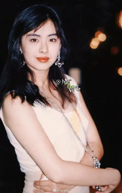 王祖贤超话#搭乘花絮去幕后#小倩归乡,那些年,作为"过江龙"港片大花