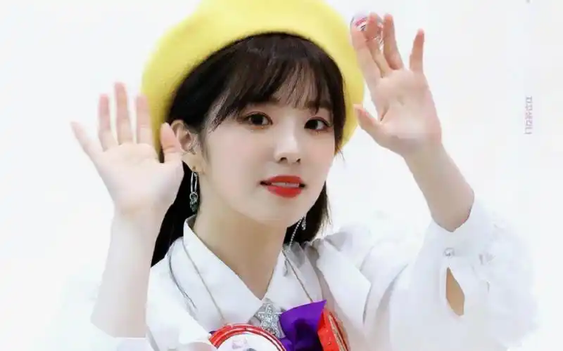 【裴珠泫/ /神图系列(二十一)】现场的欢呼声盖过了网络上的谩骂声