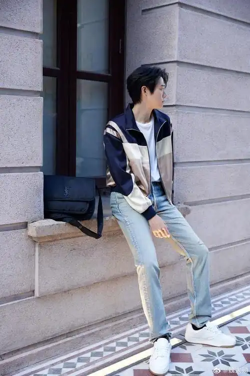 魏大勋微博再营业,因孟宴臣一角而热度暴涨的演员魏大勋微博再营业.