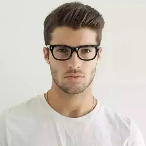 这3种脸型的男生一般颜值都不差