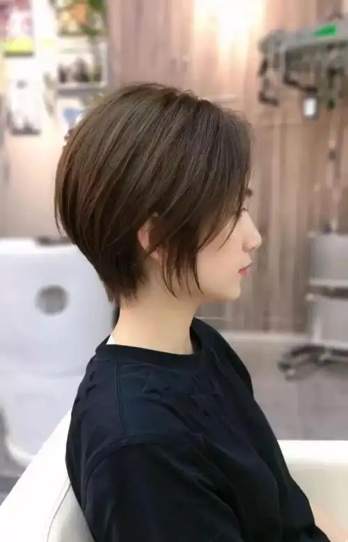 1103发型分享:年度最热撇耳头你听说过吗?_短发