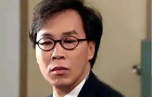 49岁车祸后瘫痪养老院歌王蔡国权近况如何