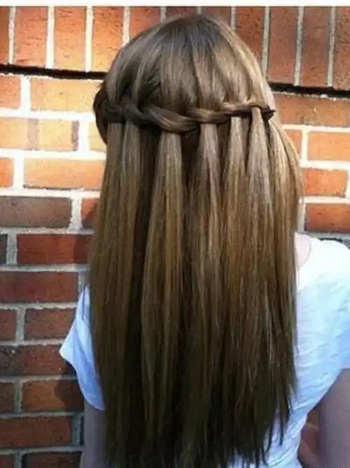 公主发型扎法女生花式公主瀑布辫编发