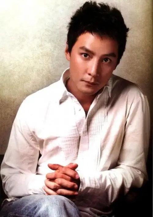 吴彦祖卷入欠薪风波 两名已离职员工报警讨薪