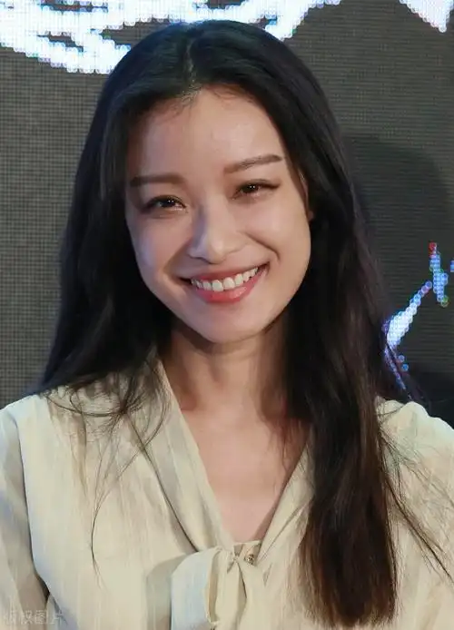 倪妮30岁之后体重没下过100斤鸡胸肉已吃不饱