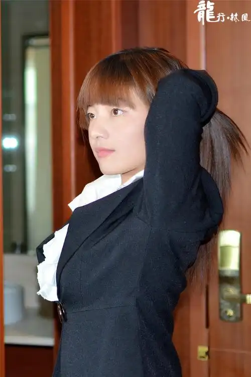 宾馆随拍(美女人像)