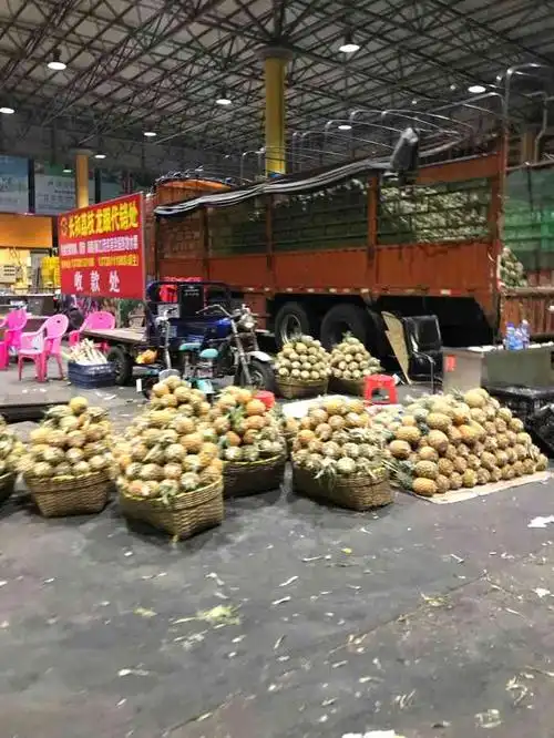 下桥社区整车水果交易场-"好像都想不起来是啥时候来过这买水果的了,.