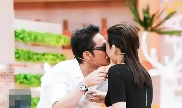 宁静恋过姜文后闪婚老外保罗草草收场如今活成彪悍女王