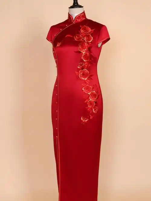 红色斜襟玫瑰蝶恋花旗袍婚礼妈妈旗袍