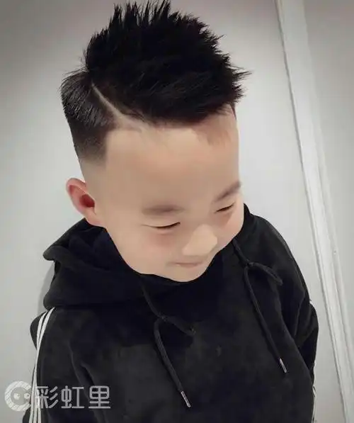 9岁男儿童发型潮流