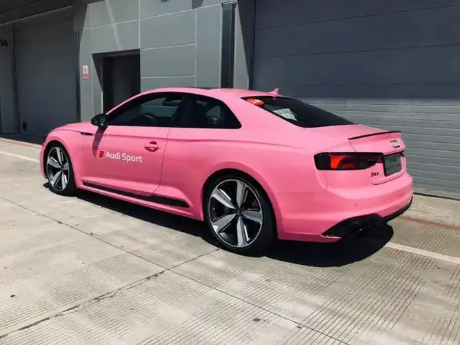 粉色奥迪rs5 coupe,搭载保时捷同款2.9t动力