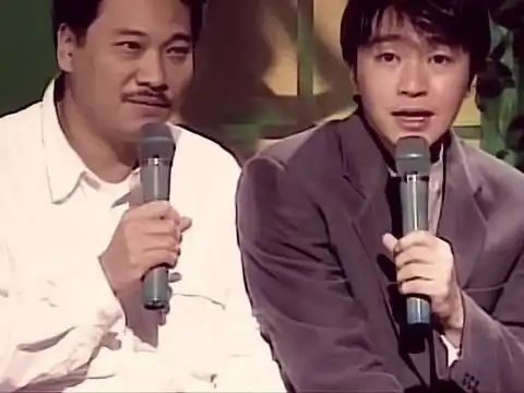 周星驰现身吴孟达设灵仪式黄金搭档吴孟达终于得到周星驰认可