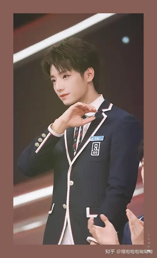 如何评价青春有你李振宁的颜值