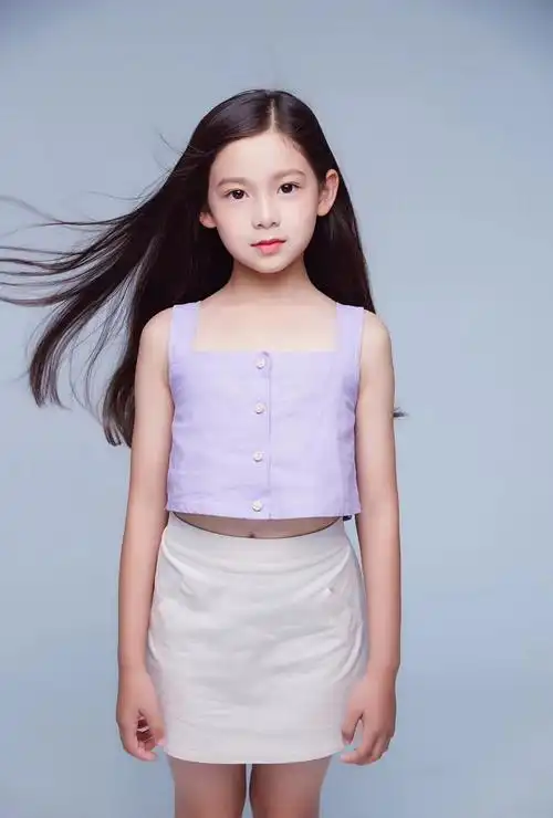 小童星孙安琪出演白雪公主遭恶毒王后陷害让人感到心疼