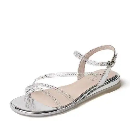 basto/百思图2019夏季专柜同款白色 平底女凉鞋rwz03bl9