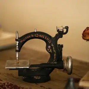 80年代90怀旧 杂货复古做旧老货摆件工业风小装饰乡村 老式缝纫机