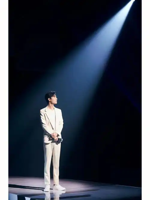 一束光壁纸肖战