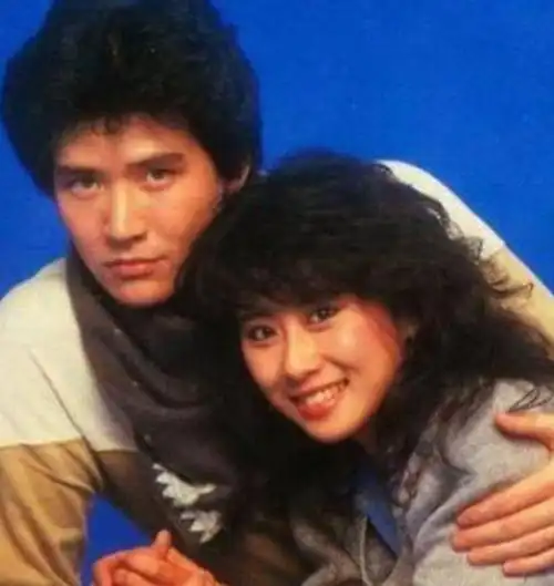 回顾叶倩文:嫁给大14岁的林子祥,结婚25年无儿女,61岁已经白头