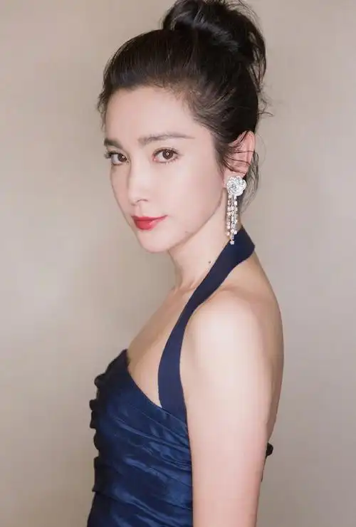 李冰冰微博之夜性感写真图片[3/7]_明星_美桌网