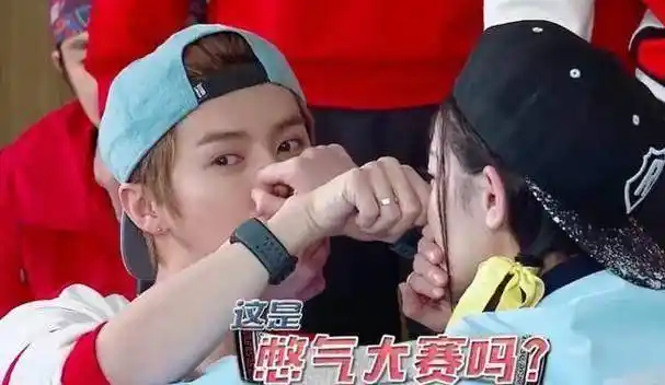 原创迪丽热巴直播称关系泄露不用在躲躲藏藏吓坏鹿晗粉丝