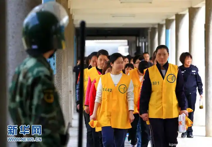 珠海成立首个女子监区200多名女性关押犯看守所内搬家