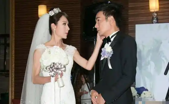 而焦恩俊不仅与旧爱重逢,还将林千钰娶了回去,真是羡煞旁人,第二段