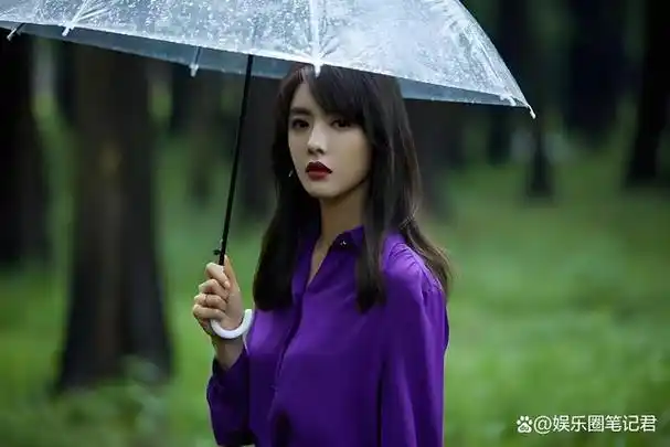 北影科班出身,凭借悬疑剧《不期而至》爆火,蔡文静晋升二线演员