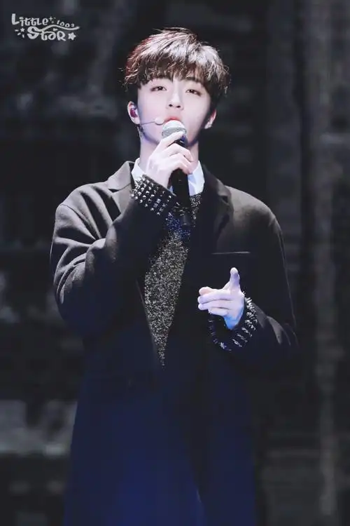 陈立农 图见水印 来自微博