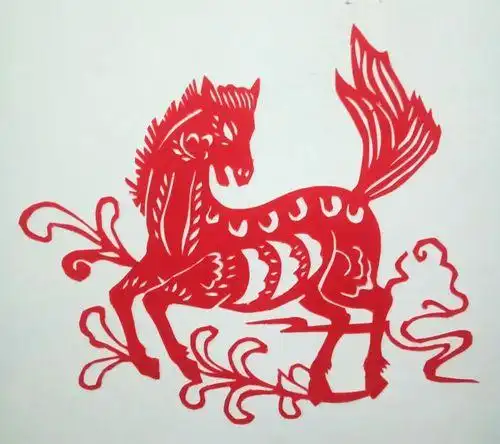 教程剪纸马图片为迎接2014年的到来明光市居民吕锦芳巧手剪出一幅马的