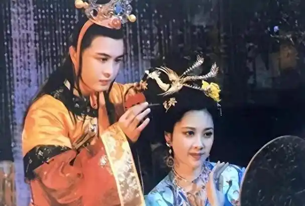 故事是,原本剧组计划让当时已经小有名气的演员迟重瑞来出演唐僧一角