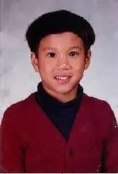 王力宏亲吻成龙遭疯传 儿时私照大曝光(图)