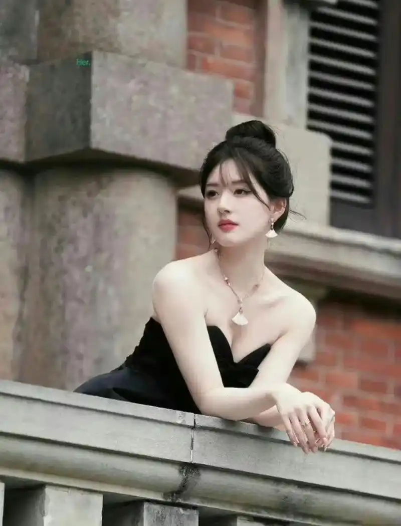 赵露思的生图和精修对比,这算照骗吗?