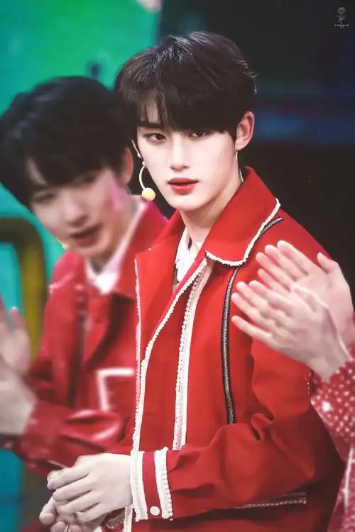 丁程鑫接招吧前辈