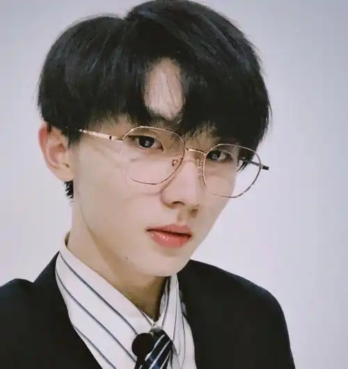 30万补课费补出个假学霸厕所不敢上复习到深夜的马嘉祺太难了