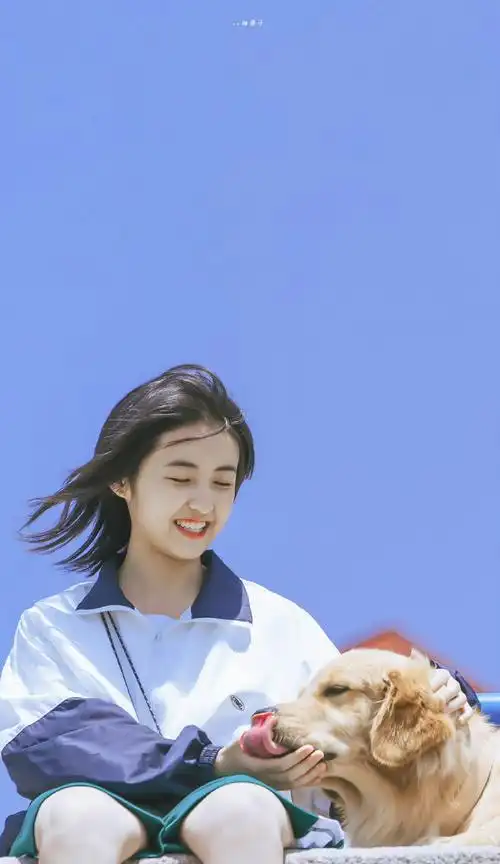 张子枫笑容也太治愈了