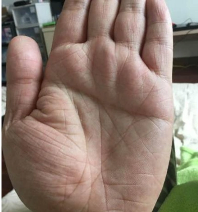 这种手纹的人,天生穷人命,再辛苦也挣不到大钱