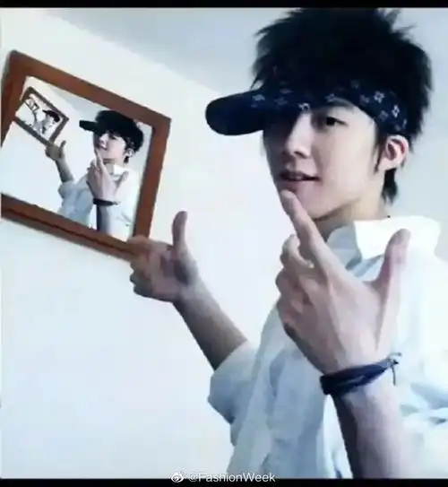 非主流时期的刘宇宁好可爱