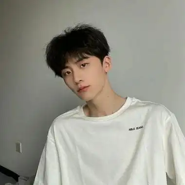 15岁男帅气照片真实照片