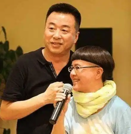 原创金龟子女儿13岁就早恋现与身高195的男友秀恩爱却得父母支持