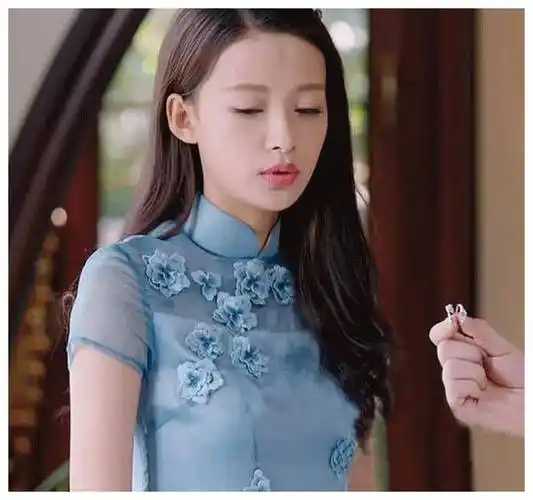 原创26岁辣妈孙怡气质非凡六套旗袍造型优雅迷人彰显民国神韵