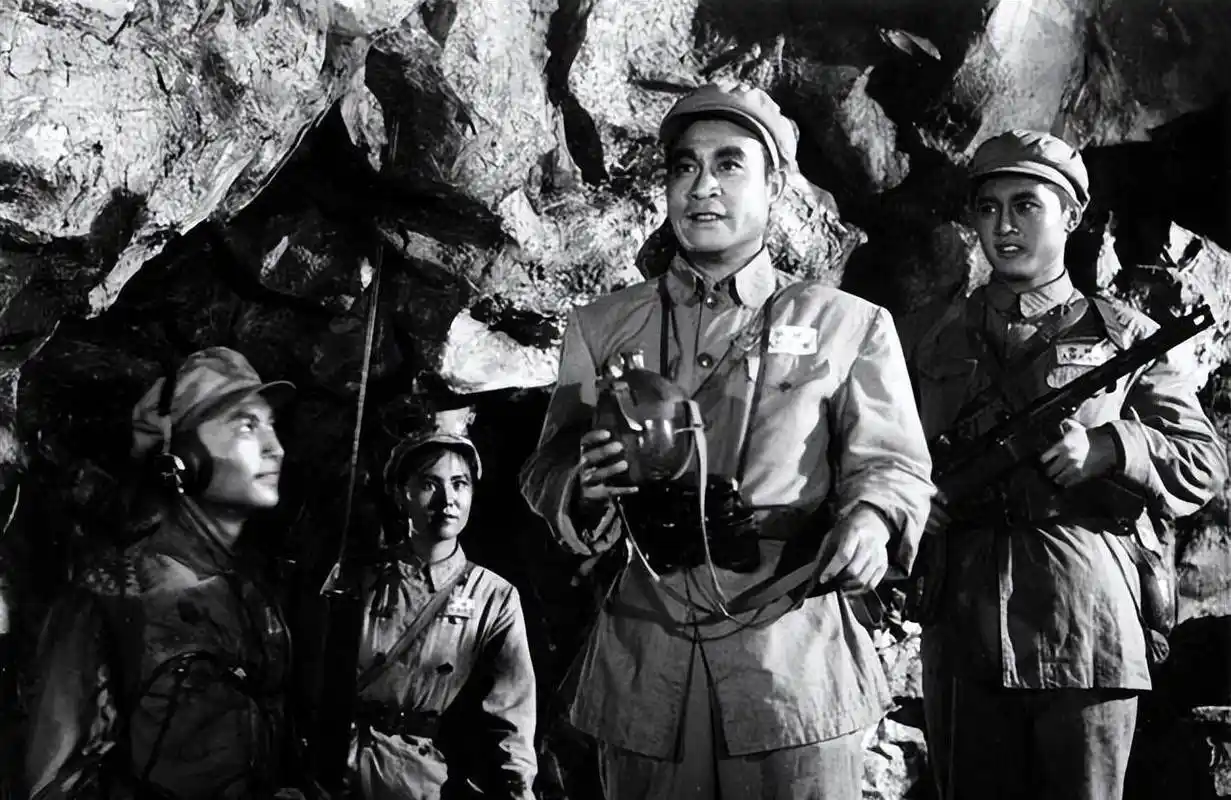 上甘岭》,没错儿,我是个60后,出生于1960年代末这部暴露我年龄的电影