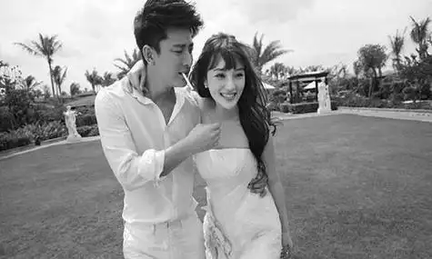 贾乃亮新女友疑曝光颜值比李小璐还高